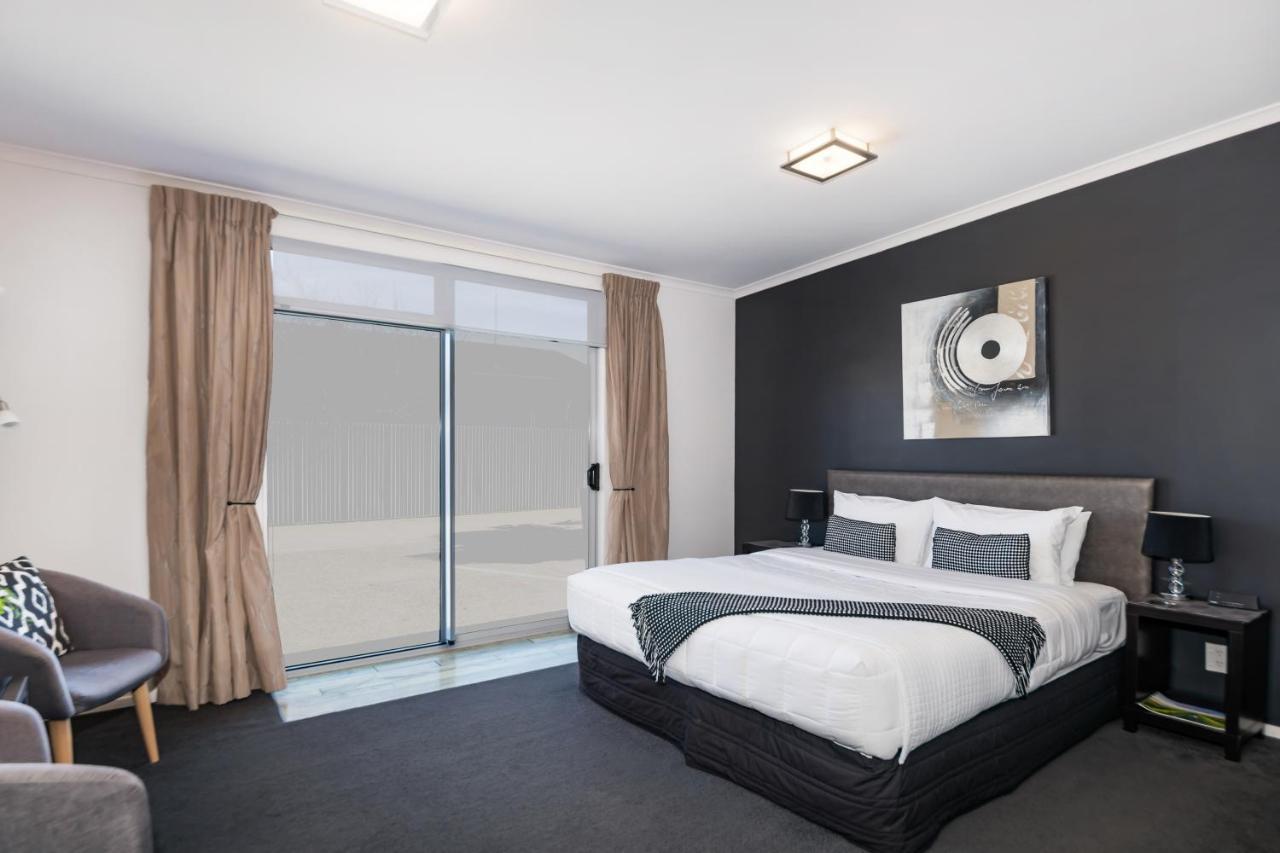Two Tree Lodge Blenheim Bagian luar foto
