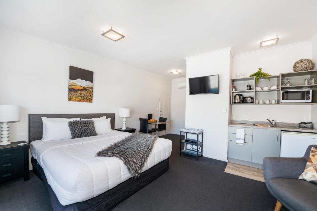 Two Tree Lodge Blenheim Bagian luar foto