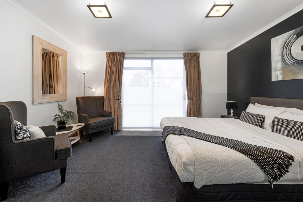 Two Tree Lodge Blenheim Bagian luar foto
