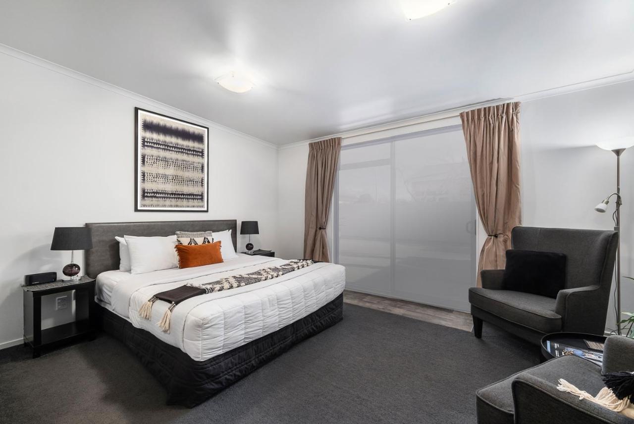 Two Tree Lodge Blenheim Bagian luar foto